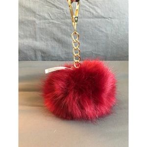 New in box Charging power bank Pom Pom